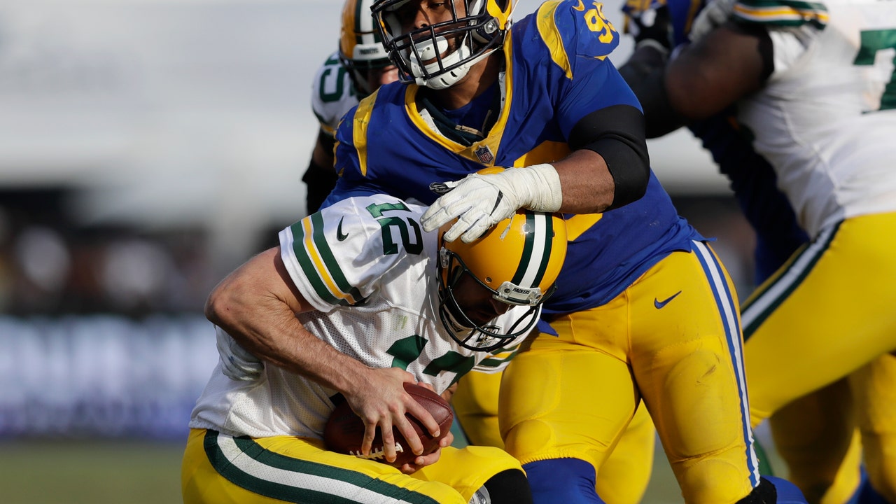 Unbeaten Rams in market for edge rusher at trade deadline